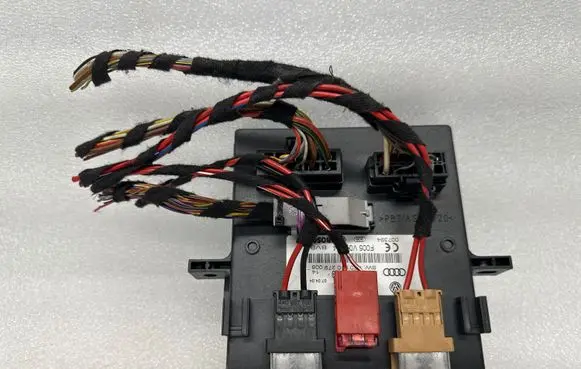 Audi A6 S6 C6 4F Comfort/convenience module 4F0907279