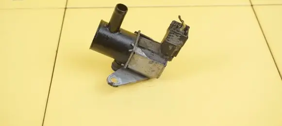 Honda Insight EGR thermostat K5T46872 LDA3