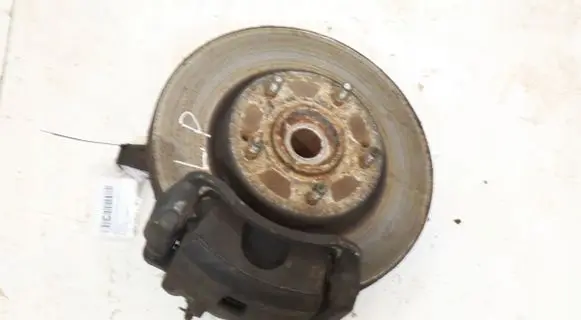 Hyundai Tucson JM Front wheel hub spindle knuckle