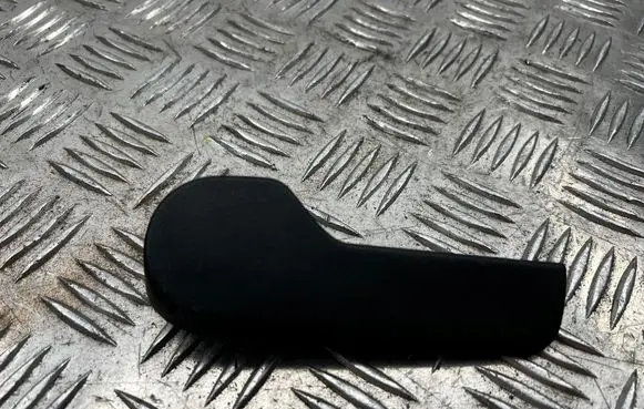 Skoda Octavia Mk2 (1Z) Engine bonnet (hood) release handle 1J1823533C
