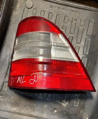 Mercedes-Benz ML W163 Rear/tail lights A1688200464