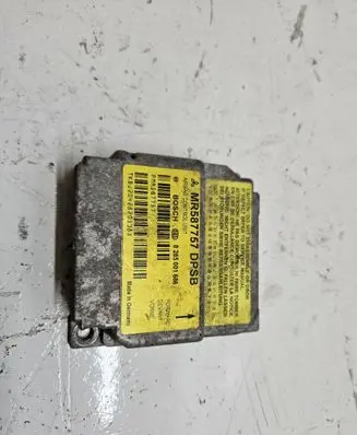 Mitsubishi Colt Airbag control unit/module MR587757