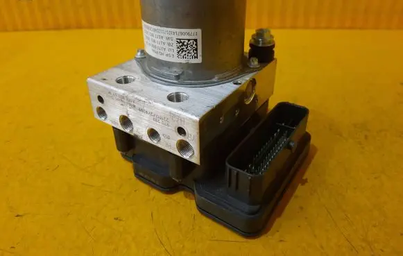 Mercedes-Benz A W177 ABS Pump A1779006714