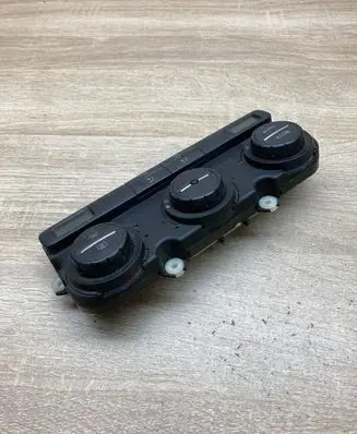 Volkswagen PASSAT B6 Climate control unit 742410 74241061