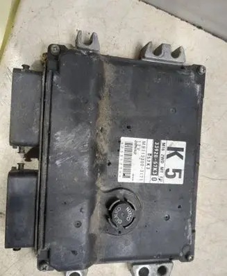 Suzuki Swift I Engine control unit/module 3392057K3 MB1123003171