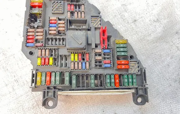 BMW 5 F10 F11 Fuse box set 9257426