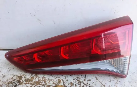 Hyundai Tucson TL Tailgate rear/tail lights 92404D3 92404D7