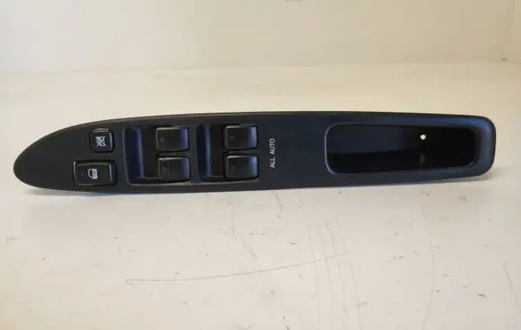Toyota Avensis Verso Electric window control switch 514775