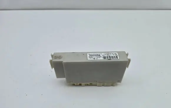 Toyota Prius (XW30) Other control units/modules 72818792 380706963 8264175080