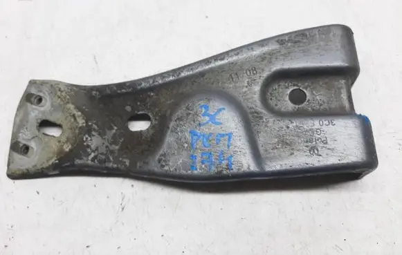 Volkswagen PASSAT B6 Fender mounting bracket 3C0821142