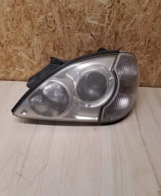 Hyundai Terracan Headlight/headlamp 92101H1XXX