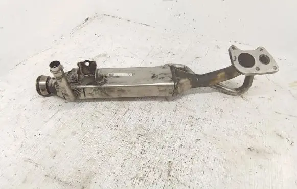 Mercedes-Benz CLS C219 EGR valve cooler 16421400975 0819700052