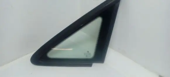 Volkswagen Touran I Front triangle window/glass 