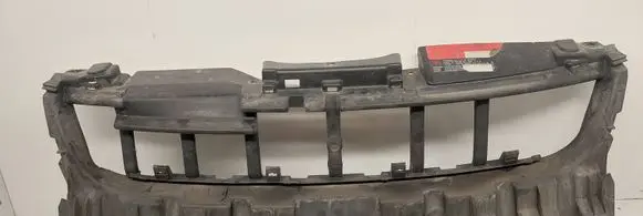 Volkswagen PASSAT B5 Front bumper mounting bracket 3B0807231