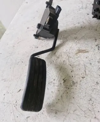 Renault Scenic II - Grand scenic II Accelerator throttle pedal 8200159647 00029 1293C