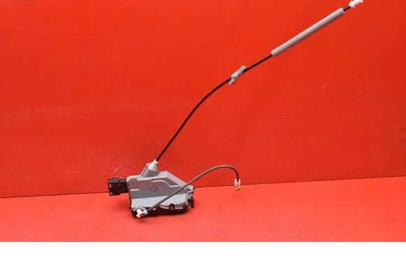 Peugeot 5008 Rear door lock 16943634