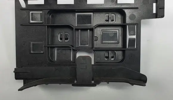 Mercedes-Benz A W177 Other engine bay part A2475451900