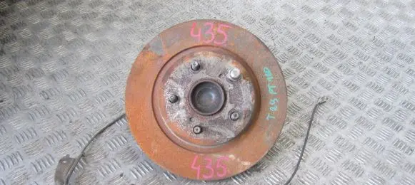 Toyota Avensis T270 Rear wheel hub spindle/knuckle 