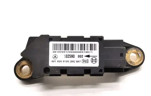 Mercedes-Benz E W211 Airbag deployment crash/impact sensor A0018209126