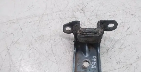 Subaru Outback Rear door lower hinge