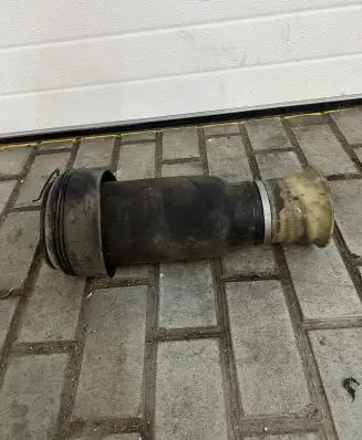 BMW X5 E70 Air suspension bag R309512606 D8642