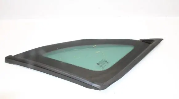 Opel Crossland X Rear side window