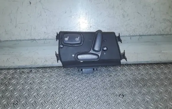 Chrysler Pacifica Seat control switch 0YD10TRMAE