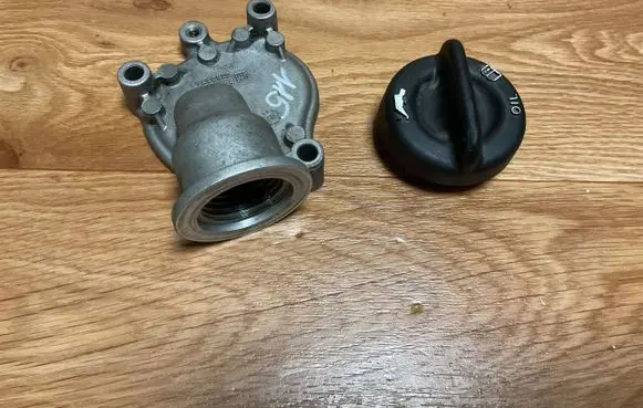 Opel Insignia A Oil fill pipe 55565946 428702815