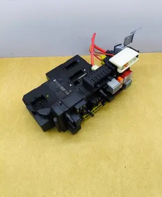 Mercedes-Benz E W212 Fuse module 2129005101 5DK00962028