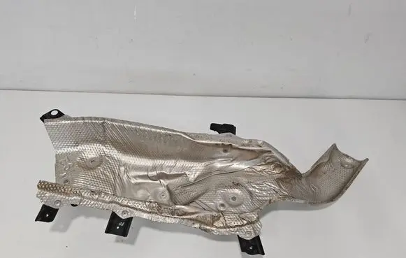 Toyota Sienna XL40 IV Exhaust heat shield 5815208082