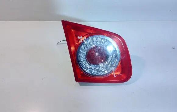 Volkswagen Jetta VI Tailgate rear/tail lights 1K5945093
