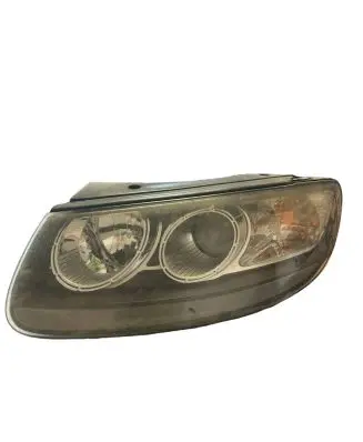Hyundai Santa Fe Headlight/headlamp 02A011B00