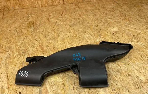 BMW 2 F46 Air intake duct part 8576980