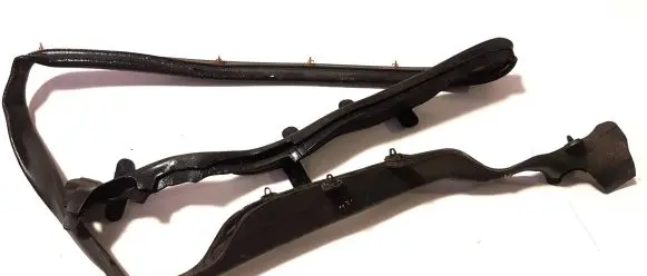 Jaguar XE Rubber seal front coupe door window EC6XA X760VL