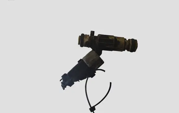 KIA Sportage Fuel injector 3531023600