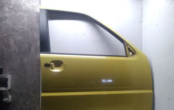 Door (2 Door Coupe)