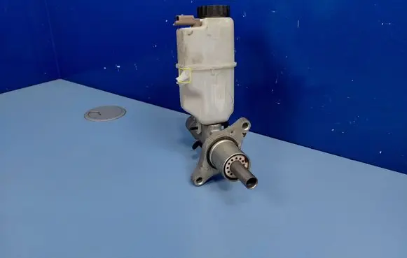Citroen C5 Master brake cylinder 9646980980 03350885121