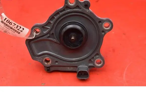 Toyota Auris E180 Water pump 
