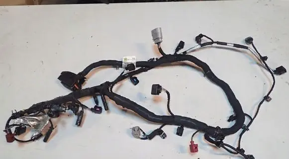 Volkswagen Touran II Engine installation wiring loom 04L972627HD
