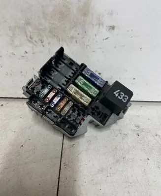 Volkswagen Touareg I Fuse module 7L0937559