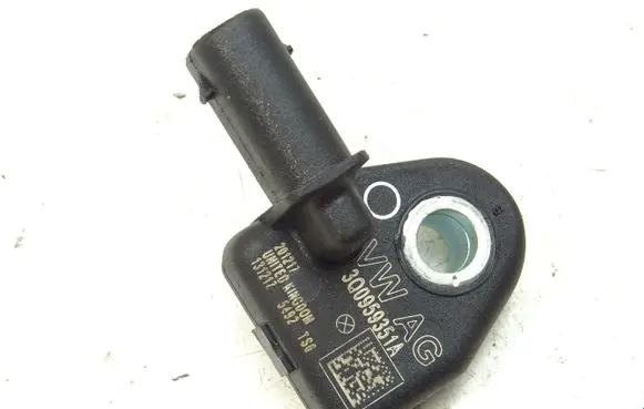 Volkswagen PASSAT B8 Airbag deployment crash/impact sensor 3Q0959351A