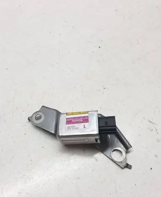 Lexus RX 330 - 350 - 400H Airbag deployment crash/impact sensor 8983448020 1879001740