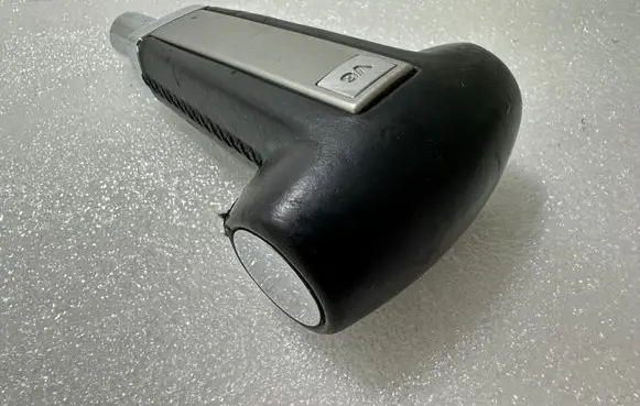 Volkswagen PASSAT B7 Gear shift switch/knob