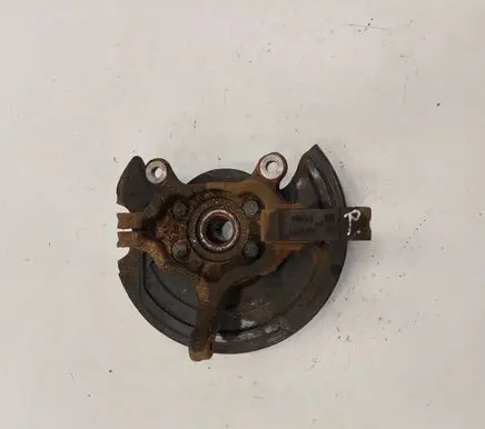 Nissan Leaf II (ZE1) Front wheel hub