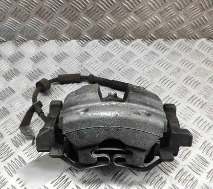 Volvo XC90 Front brake caliper 32373384