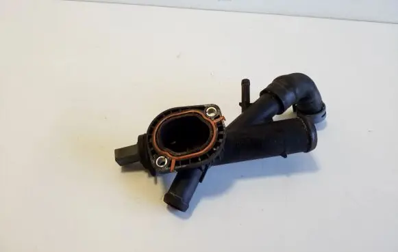 Audi Q3 8U Engine coolant pipe/hose 03L121131AA
