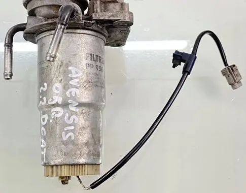 Toyota Avensis T250 Fuel filter 