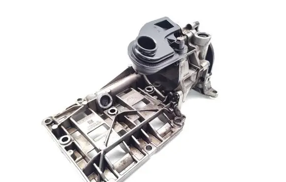 BMW 1 E81 E87 Oil pump 7798014