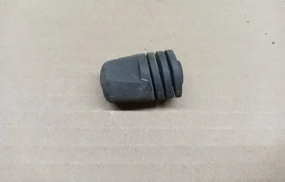 Seat Leon (5F) Engine compartment rubber 