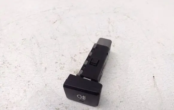 Fog light switch